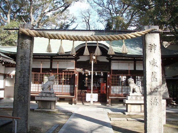 阿麻美許曽神社