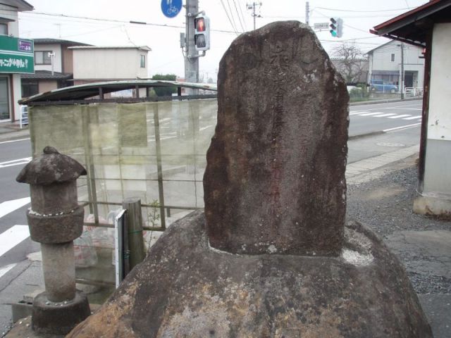 庚申塔と六地蔵２