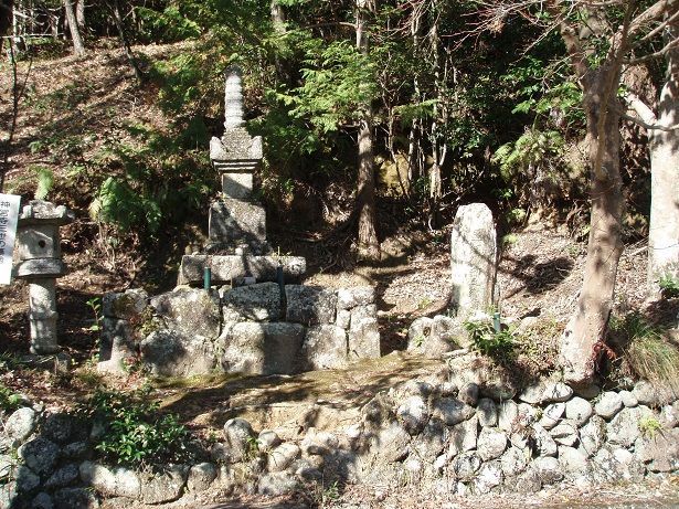 神宮寺三世の墓