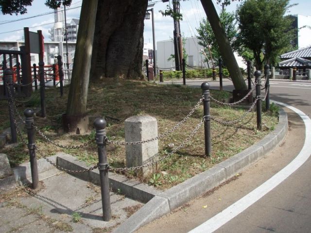 今井道路元標