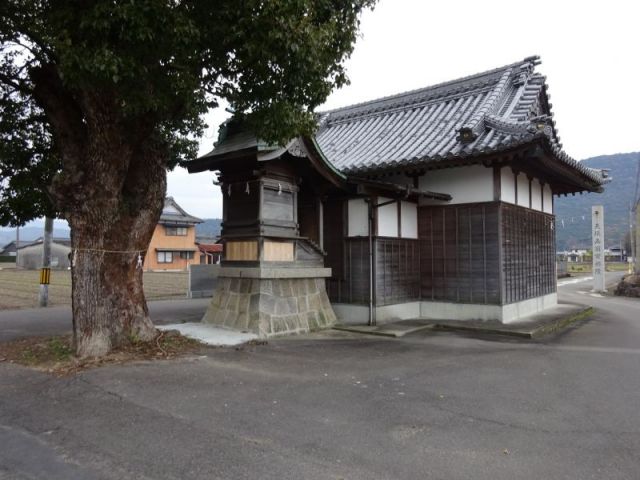 石井八幡宮