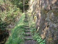 果無峠登山口