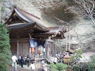 岩屋寺本堂