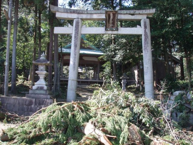 八所神社