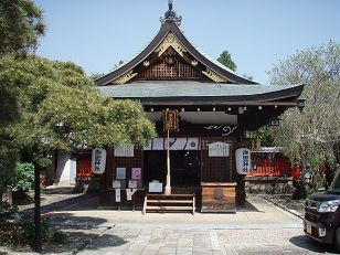 御霊神社