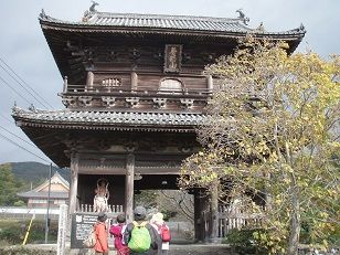 熊谷寺の仁王門