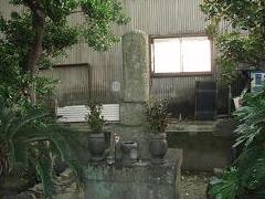 竜造寺隆信の供養塔