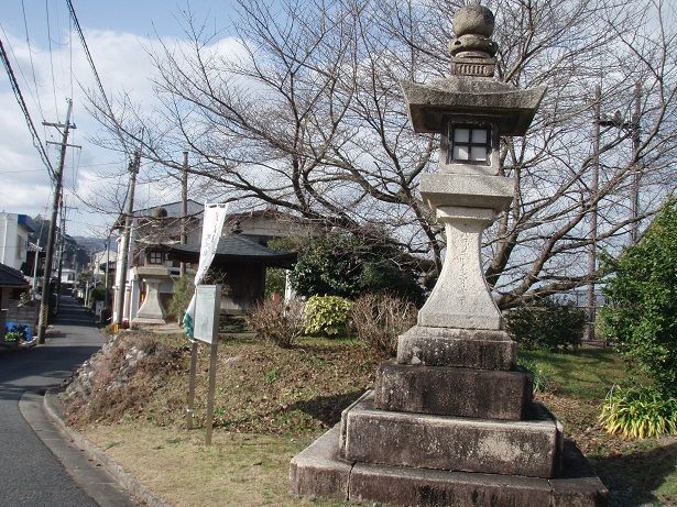 三軒茶屋の大常夜燈楼１