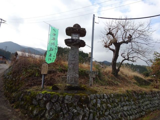 中垣内常夜燈