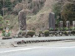 お地蔵様と石碑