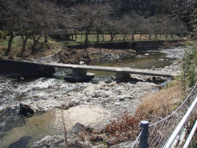 潜水橋