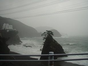 強烈な暴風雨